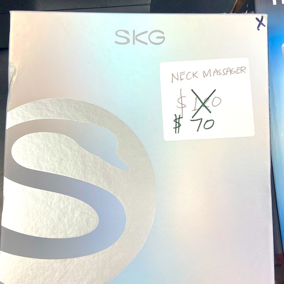 Neck massager - Picture 1 of 2